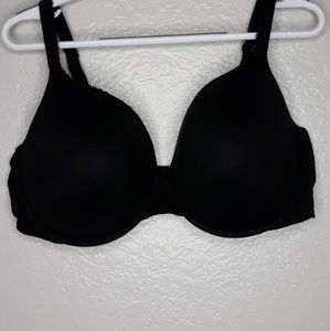Victoria's secret body by victoria black bra 40DDD